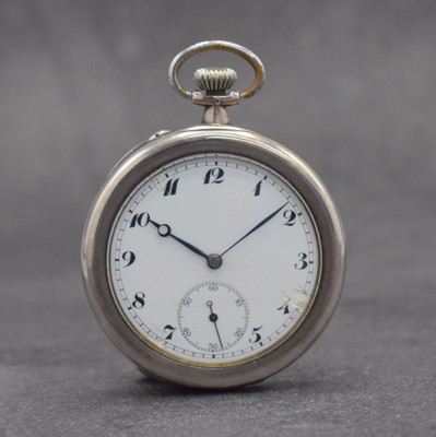 IWC offene Taschenuhr, Schweiz um 1916, unsign. Gehäuse in Silber 925/000, Emailblatt m. arab. Zahlen besch., gebl. Zeiger, 2/3- plat. verg. Werk m. ...
