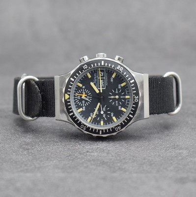 SINN seltener Armbandchronograph in Stahl Referenz 11019, Automatik, Schweiz/Deutschland um 1980, Boden aufgedr., neutr. Ripsband, Lün. m. 60er ...