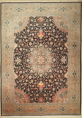 Täbriz fein (50 Raj), Persien, ca. 50 Jahre, Korkwolle mit Seide, ca. 427 x 300 cm, EHZ: 2, (gleichmäßig verblaßt)