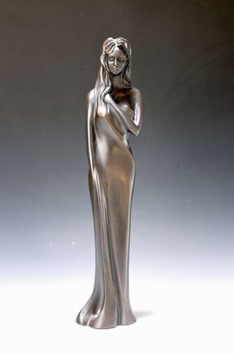 Unbekannter zeitgenössischer Künstler, stehende junge Frau, Bronzeskulptur, H. ca. 53cm
