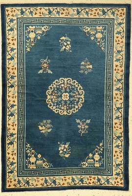 Peking antik, China, um 1900, Wolle auf Baumwolle, ca. 177 x 123 cm, EHZ: 3