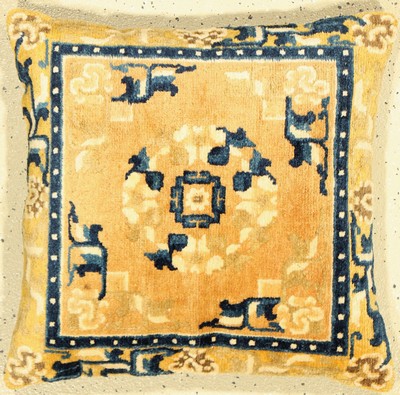 Nigxiang Kissen antik, China, Ende 19 Jhd, Wolle auf Baumwolle, ca. 59 x 59 cm, EHZ: 2, (gefüllt)