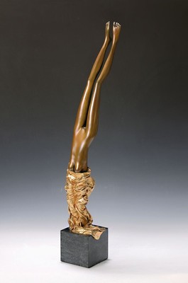 Bruno Bruni,1935 in Gradara, Bronzeskulptur,"La Caduta", sign., num. 59/150, ca. 75x15 cm , inkl. Zertifikat