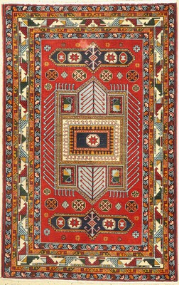 Eriwan alt, Rußland, ca. 40 Jahre, Wolle auf Baumwolle, ca. 194 x 124 cm, EHZ: 3