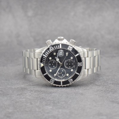 REVUE THOMMEN Herrenarmbanduhr mit Chronograph, Schweiz um 2000, Automatik, verschr. Edelstahlgeh. inkl. orig. Gliederband m. Faltschl., eins. drehb. ...