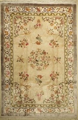 China Seide, ca. 40 Jahre, reine Seide, ca.275 x 185 cm, EHZ: 2