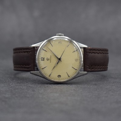 OMEGA Herrenarmbanduhr in Stahl Ref. 2810-4 SC, Schweiz um 1955, Handaufzug, 3-teil. Geh., Boden & Glasrand aufgedr., Omega-Krone, silb. Zifferbl. m. ...