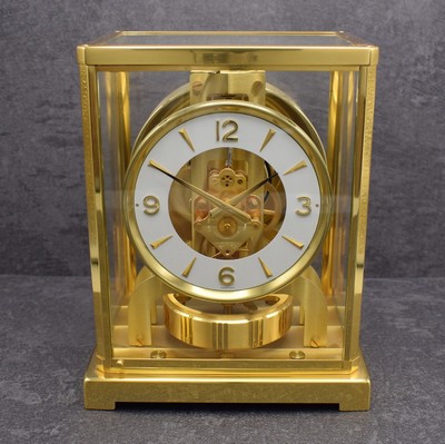 Jaeger-LeCoultre Drehpendel-Tischuhr Atmos V Referenz 5800 Modell Classic, Schweiz um 1965, verg., 5-seitig vergl. Geh., nach vorn zu öffnen durch ...