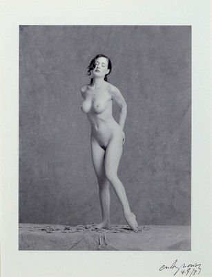 Craig Morey, 1952 Fort Wayne/USA, Aktfotografie, handsigniert, aus 2013, dat. rückseitig mit Zertifikat, unter Glas, Rahmen 46 x 56 cm