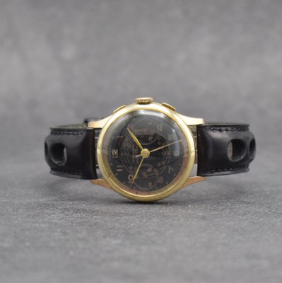 CHRONOGRAPHE SUISSE Chronograph in RG 750/000, Schweiz um 1945, Handaufzug, gedr. Geh., Messing-Innengeh., Lünette in 14k GG ers., schwarzes ...