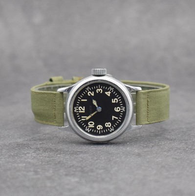 ELGIN Herrenarmbanduhr für das US-Militär Type A-II, Handaufzug, USA 1940er Jahre, Edelstahl, Boden mit entspr. Gravur verschr., schwarzes ...