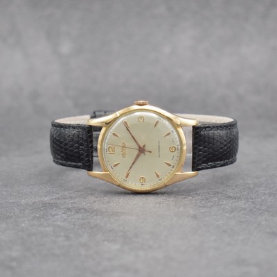 ROAMER Antimagnetique Herrenarmbanduhr in RG 585/000, Schweiz um 1950, Handaufzug, neutrales gedr. Geh., silb. Zifferbl., rotgold. Indizes & Zeiger, ...