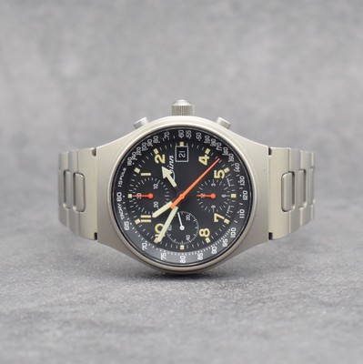 SINN GMT Herrenarmbanduhr mit Chronograph, Deutschland/Schweiz um 1997, Automatik, beids. vergl. & verschr. Titan-Geh. inkl. Titanband m. Faltschl., ...