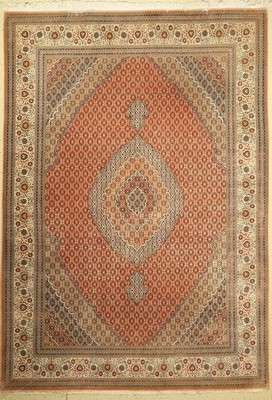 Täbriz fein, Persien, ca. 40 Jahre, Korkwolle mit Seide, ca. 357 x 251 cm, EHZ: 2,(gereinigt)