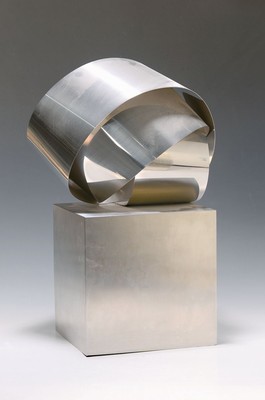 Wilhelm Beuermann, 1937-2006, Skulptur aus Edelstahl, unsign., ca. 45x28x28 cm
