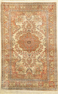 Kayseri Seide alt, Türkei, um 1940, reine Naturseide, ca. 156 x 100 cm, EHZ: 3