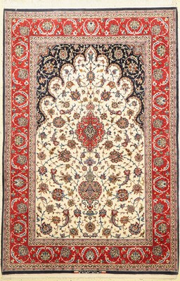 Esfahan fein Signiert, (Iradjmanesch),Persien, ca. 60 Jahre, Korkwolle mit und auf Seide, ca. 194 x 128 cm,EHZ: 2