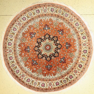 Täbriz fein (50 Raj), Persien, ca. 50 Jahre, Korkwolle mit Seide, Durchmesser: ca 205 cm, EHZ: 2