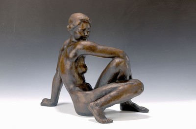 Fritz Klimsch, 1870 Frankfurt/Main-1960 Freiburg, "kleine Schauende", 1936, Bronzeskulptur, monogrammiert auf der Fußsohle,Gießerstempel ...