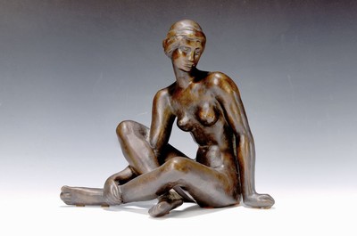 Fritz Klimsch, 1870 Frankfurt/Main-1960 Freiburg, "Mädchen mit Turban", 1955, Bronzeskulptur, monogrammiert auf der Fußsohle, ...