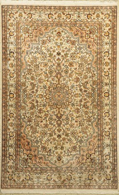 Kaschmir Seide, Indien, ca. 40 Jahre, merzerisierte Baumwolle, ca. 199 x 122 cm, EHZ: 2