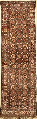 Kurdische Galerie, Persien, um 1900, Wolle auf Wolle, ca. 305 x 100 cm, leichte Gebrauchsspuren