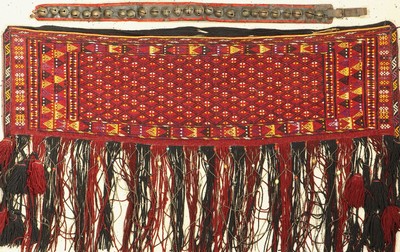 Torba und Tierhalsband mit Glocke, Turkmenistan, um 1920/1940, Wolle auf Wolle, ca. 122 x 33 cm, guter Zustand