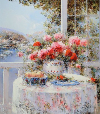 Lucia Sarto, geb. 1950 Porporetto bei Udine, Blumenstrauss auf dem Balkon, im Hintergrund eine südliche Küstenlandschaft, Öl/Lwd, rechts unten ...