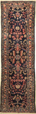 Lilian alt, Persien, um 1930, Wolle auf Baumwolle, ca. 347 x 105 cm, Mittlere Gebrauchsspuren