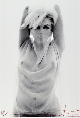 Bert Stern 1929 - 2013, "Marylin Arabian", Fotografie auf dickem mattem Papier, Blattgr. 48 x 33 cm, Rahmengr. 83 x 63 cm, vom Künstler ...