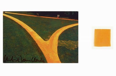Christo, 1935-2000, Lot aus zwei Teilen: a. Multiple "Walkways", handsigniert , Rahmen: 26.5 x 32.5 cm, b. original Stoffstück aus dem ...