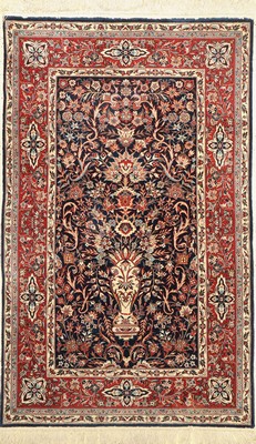 Esfahan fein, China, ca. 50 Jahre, Korkwolle auf Seide, ca. 167 x 102 cm, Mottenfraß an den Rändern