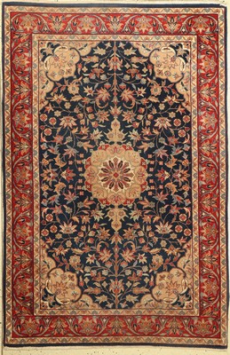 Sarogh fein, China, ca. 40 Jahre, Korkwolle, ca. 193 x 128 cm, guter Zustand (Eck beschädigt)