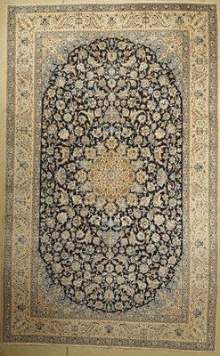 Nain fein (9 La), Persien, ca. 40 Jahre, Korkwolle, ca. 396 x 250 cm, guter Zustand