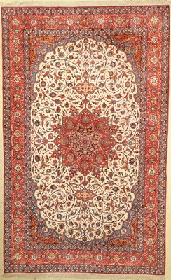 Esfahan Shoureshi fein (Part-Silk),Zentralpersien, um 1920/1930, Korkwolle mit Seide geknüpft auf Seide, feiner Esfahan aus der Meisterwerkstatt ...