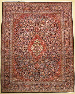 Hochwertiger feiner Ghaswin Kork, Persien,um 1930, Korkwolle geknüpft auf Baumwolle, Klassischer Medallion Design, ca. 395 x 312 cm, EHZ:2(Sehr ...