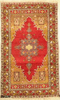 Muchur alt, Türkei, um 1930, Wolle auf Wolle, ca. 196 x 120 cm, Mittlere Gebrauchsspuren, restauriert