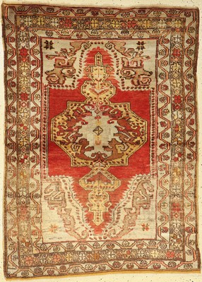 Yürük alt, Türkei, um 1940, Wolle auf Wolle, ca. 160 x 117 cm, Leichte Gebrauchsspuren, alte Restaurierungen