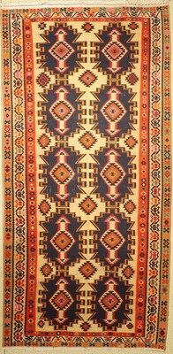 Bachtiar Kelim, Persien, ca. 60 Jahre, Wolle auf Baumwolle, ca. 400 x 197 cm, Leicht verfärbt und Fleckig