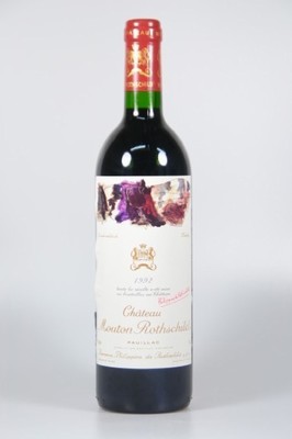 1 Flasche Chateau Mouton Rothschild 1992, Pauillac, Premier Grand Cru Classe, ca. 75cl, 12.5% vol., Füllstand into neck, unverkostet, ...