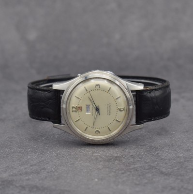 WITTNAUER Calendar seltene Herrenarmbanduhr mit Wochentag & Datum, Schweiz um 1955, Automatik, 2-teil. Stahlgeh., Boden geschr., silb. Zifferbl. m. ...