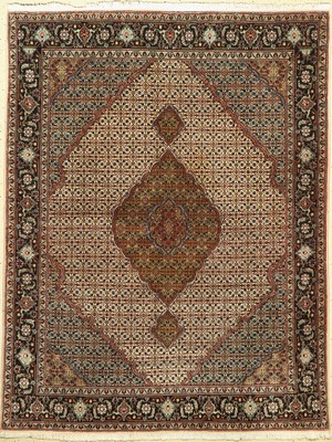 Täbriz alt, Persien, ca. 50 Jahre, Wolle mit Seide, ca. 202 x 155 cm, guter Zustand