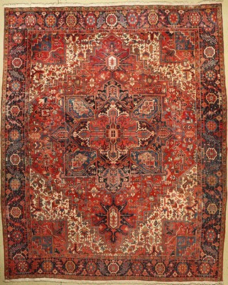 Heriz alt, Persien, um 1960, Wolle auf Baumwolle, ca. 370 x 300 cm, guter Zustand, Zwei alte Restaurierungen