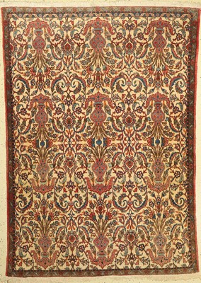 Esfahan Mobarakeh, Persien, um 1930, Wolle auf Baumwolle, ca. 210 x 152 cm, Mottenfraß, verschmutzt