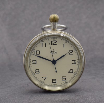 KIROWA russische Marineborduhr, Handaufzug, Sowjetunion um 1963, verchr. Metallgeh., silb. Zifferbl. altersbed. l. verkr., gebl. Zeiger, Anz. v. ...