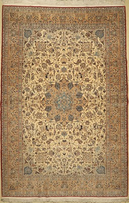 Nain Tudeschk fein, Persien, um 1950, Korkwolle mit Seide, ca. 327 x 218 cm, LeichteMottenfraß an Rand, EHZ: 2