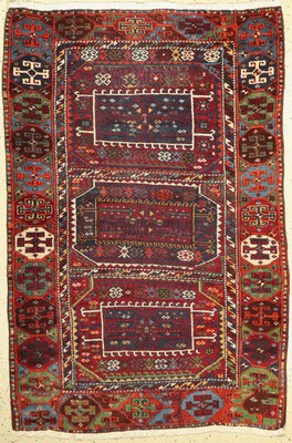 Kurdischer Dorfteppich, Türkei, Ende 19 Jhd, Wolle geknüpft auf Wolle, ca, 179 x 119 cm, EHZ: 3