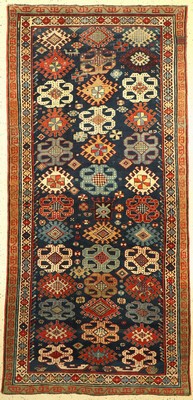 Antiker Gendje, Zentralkaukasus, Ende 19 Jhd, Wolle geknüpft auf Wolle, ca. 293 x 140 cm, EHZ: 3,(guter Zustand).