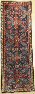 Antiker Seychur, Ostkaukasus Kuba-Gebiet, Ende 19 Jhd., Wolle geknüpft auf Wolle, ca. 330 x 110 cm, EHZ: 3(guter Zustand).