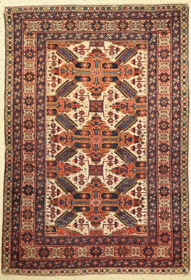 Weißgrundiger Seichur antik, Kaukasus, um 1900, Wolle geknüpft auf Wolle, ca. 200 x 140 cm, EHZ: 2-3, (guter Zustand)